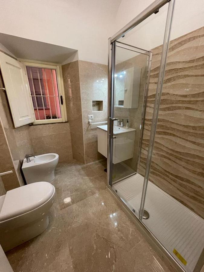 Domus Enea - Colosseo Termini Apartamento